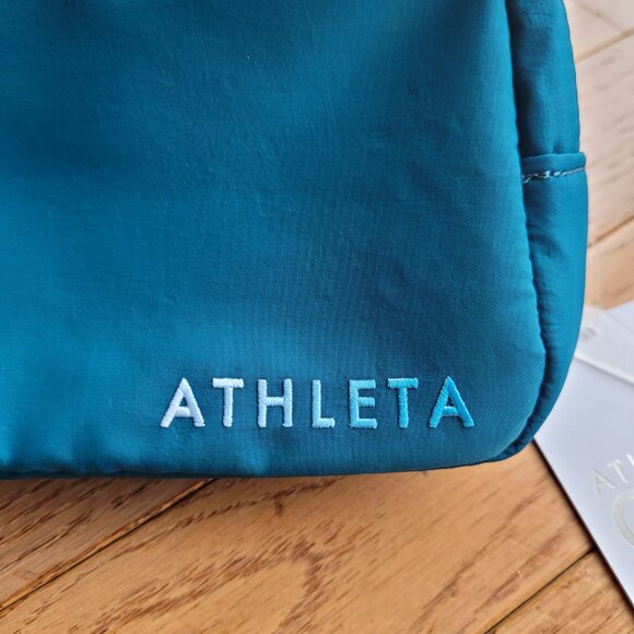 NWT Athleta Girl Always Belt Bag Coastal Teal - Picture 4 of 14